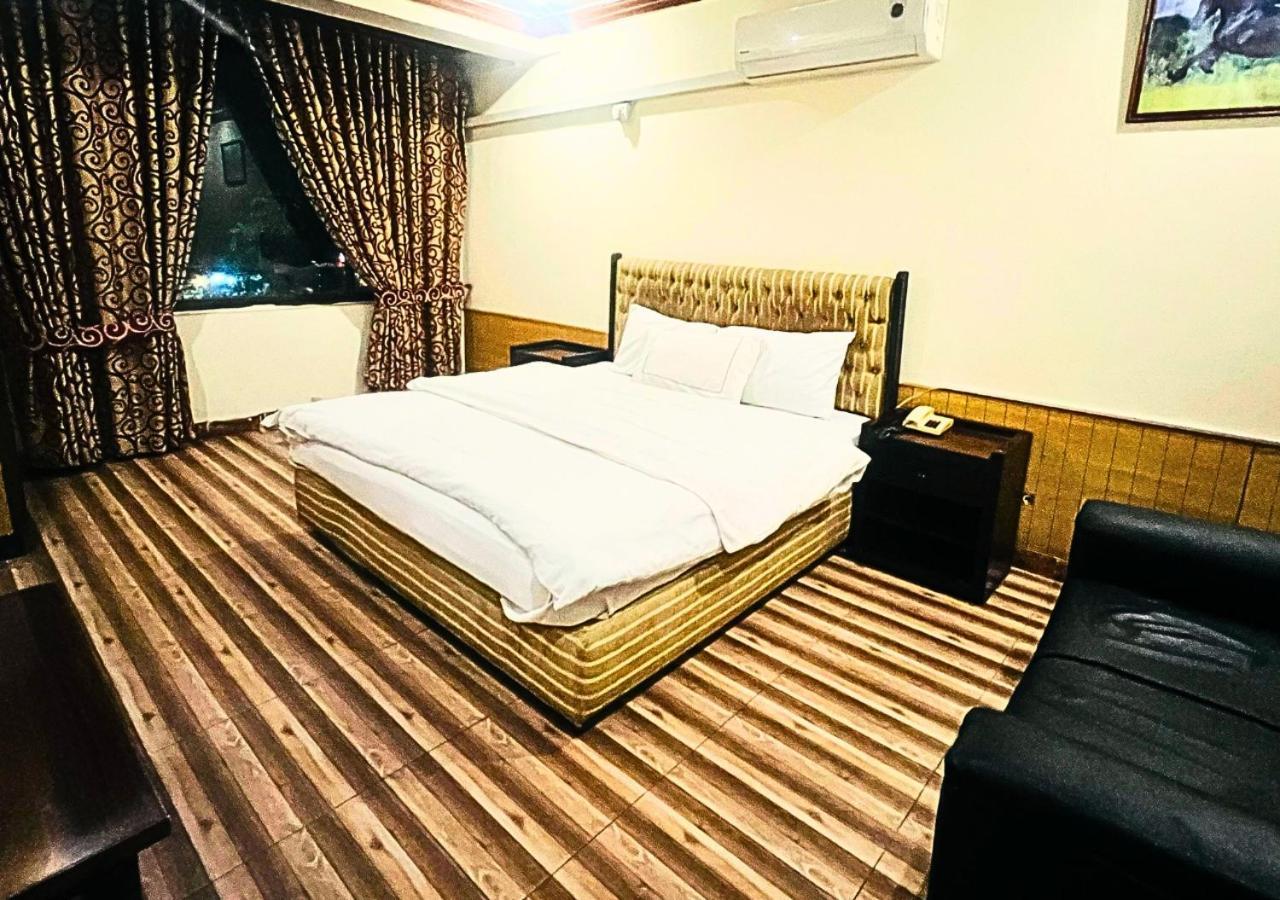 New Islamabad Hotel Exterior photo